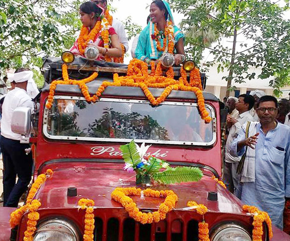 तेरह दशकों में पहली बार महिला सशक्तिकरण का परचम