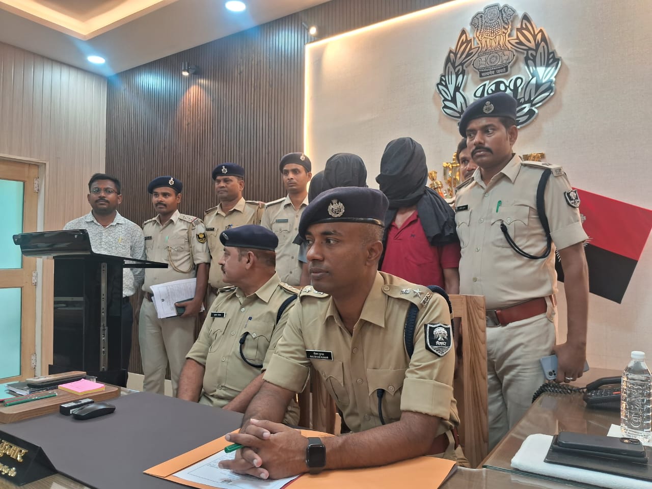 रुपए के लेनदेन में भतीजे ने चाचा पर चलाई गोली