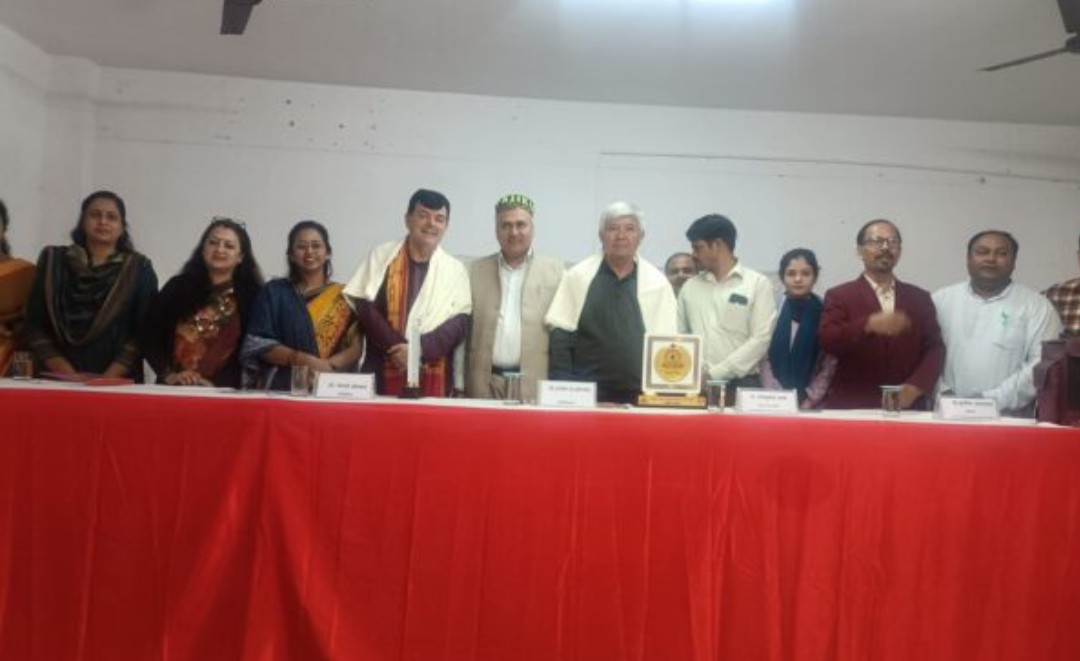 बहुभाषी युवा ज्यादा सफल होंगे : चार्ल्स थॉमसन