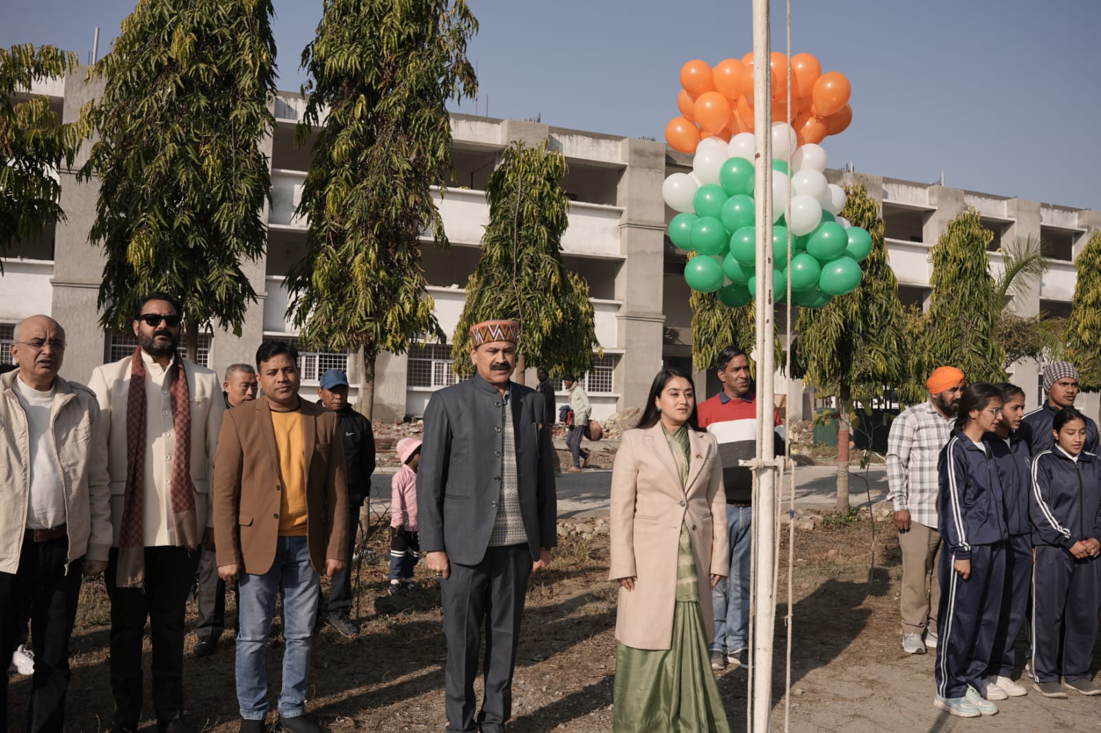 स्पर्श हिमालय विश्वविद्यालय में देशभक्ति के रंग में रंगा 77वाँ गणतंत्र दिवस समारोह