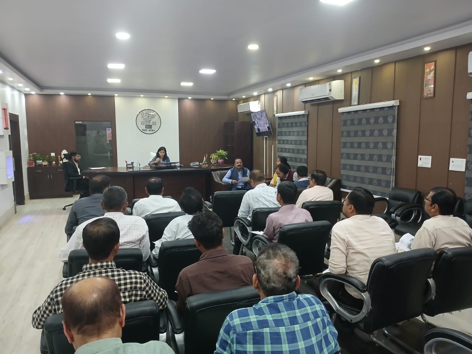 सासाराम में प्रगति यात्रा योजनाओं की समीक्षा, डीएम  ने 16 विकास परियोजनाओं में तेजी के निर्देश