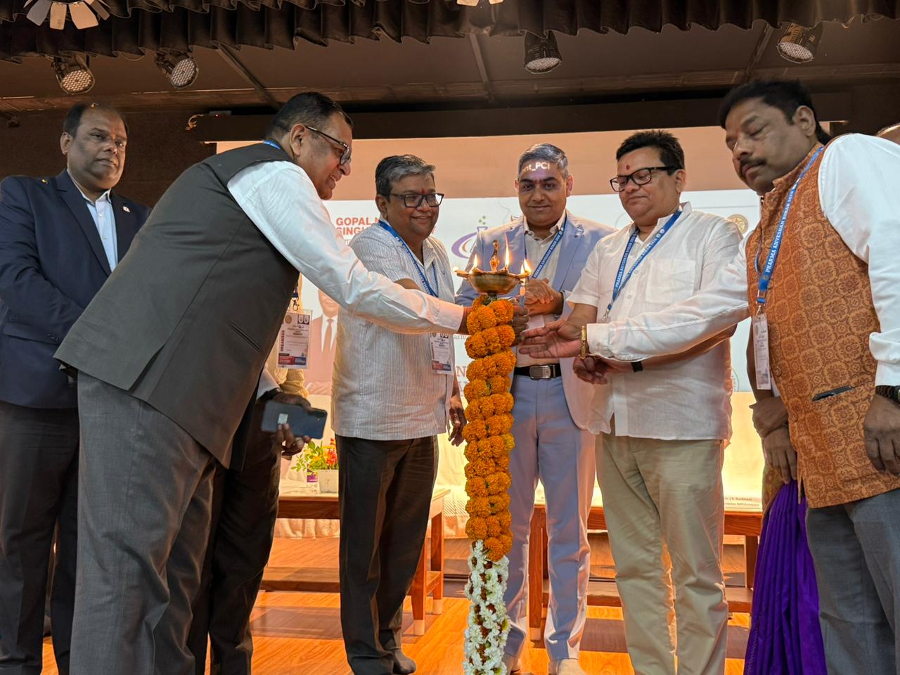 राष्ट्रीय फार्मेसी शिक्षा दिवस पर ‘फार्मा अन्वेषण–2026’ का सफल आयोजन