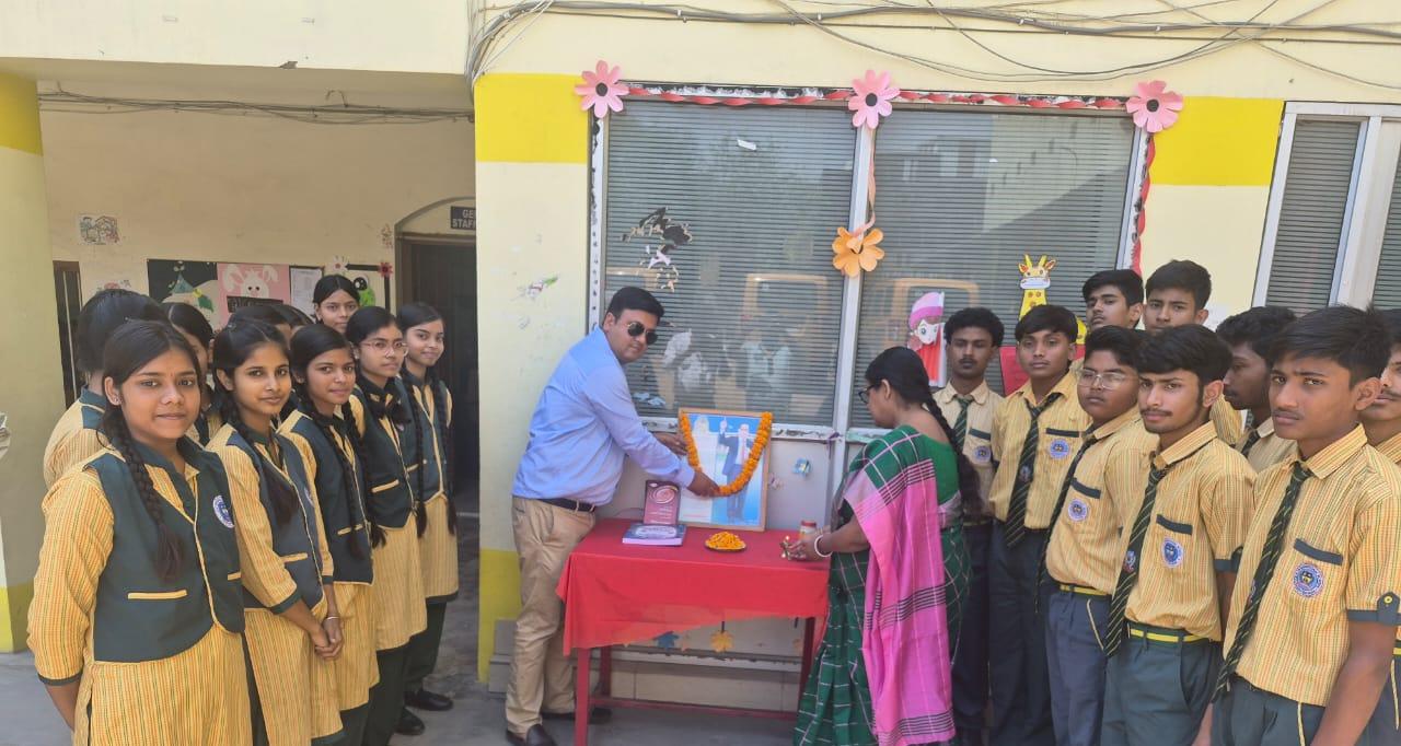 “शिक्षित बनो, संगठित रहो” — जे.आर.एस. स्कूल में गूंजा अंबेडकर का संदेश
