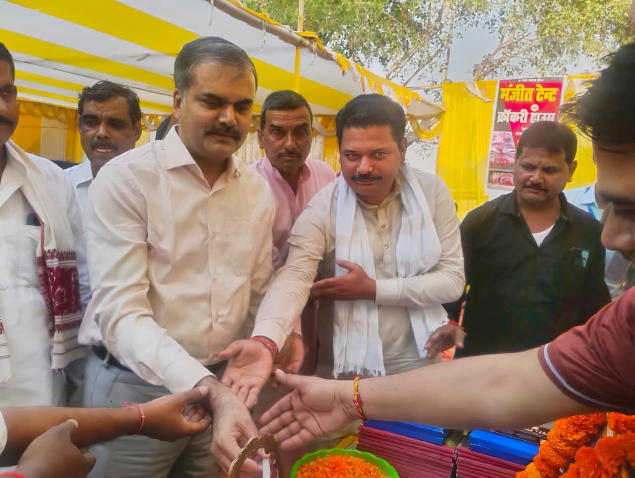 विकास वैभव का रोहतास दौरा: शिक्षा से ही संभव विकसित बिहार