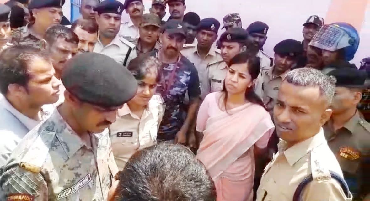 रोहतास के रामुडीह स्कूल में संदिग्ध मांस मिलने से हड़कंप, 5 शिक्षक निलंबित; जांच जारी