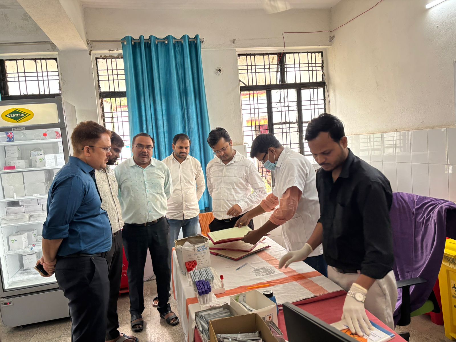 एसडीएम नीलेश कुमार का औचक निरीक्षण,अनुमंडलीय अस्पताल की व्यवस्था दुरुस्त