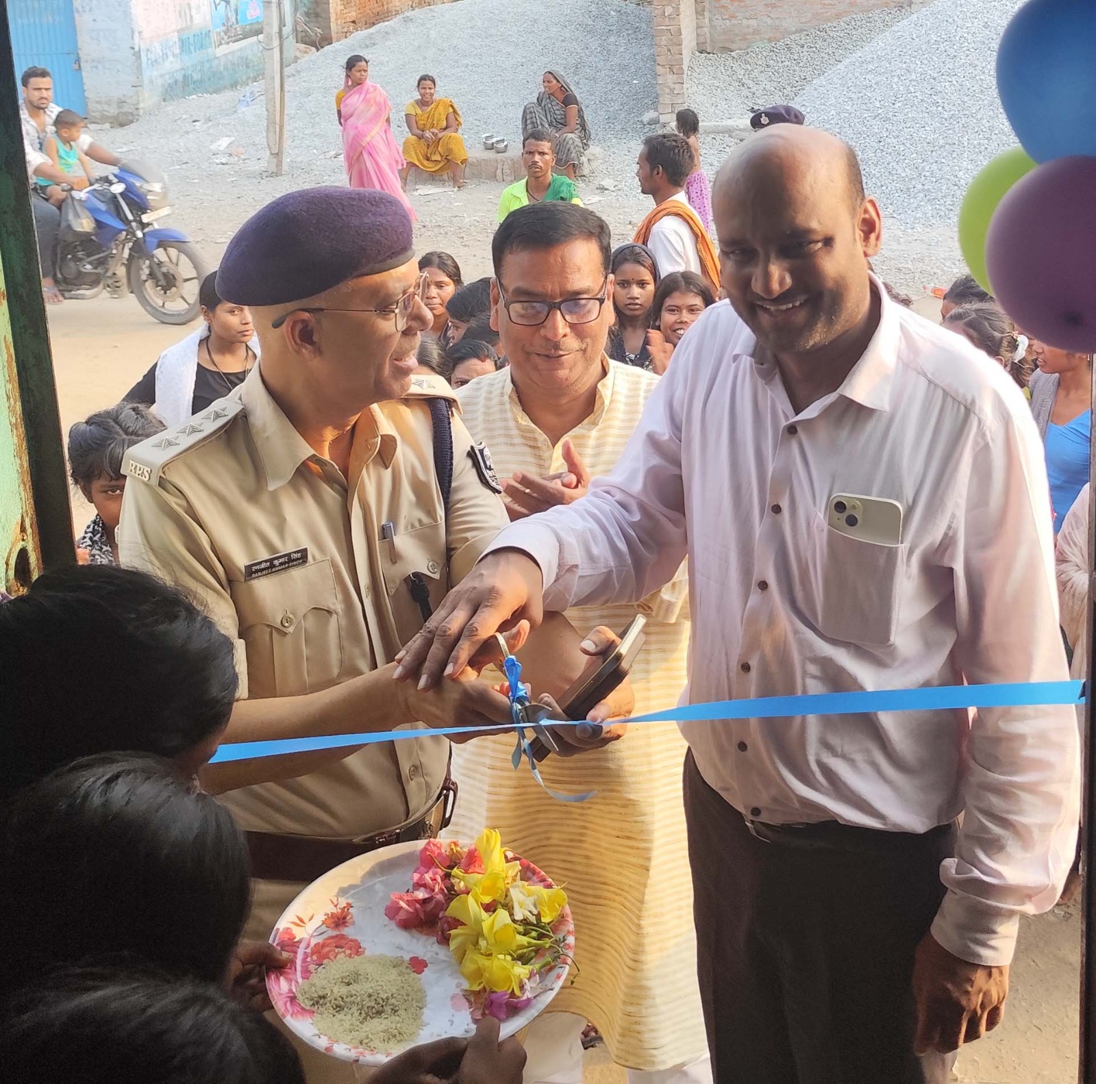 गिद्दा महादलित टोले में दूसरे सिलाई सह पढ़ाई केंद्र का शुभारंभ, महिलाओं को मिलेगा रोजगार