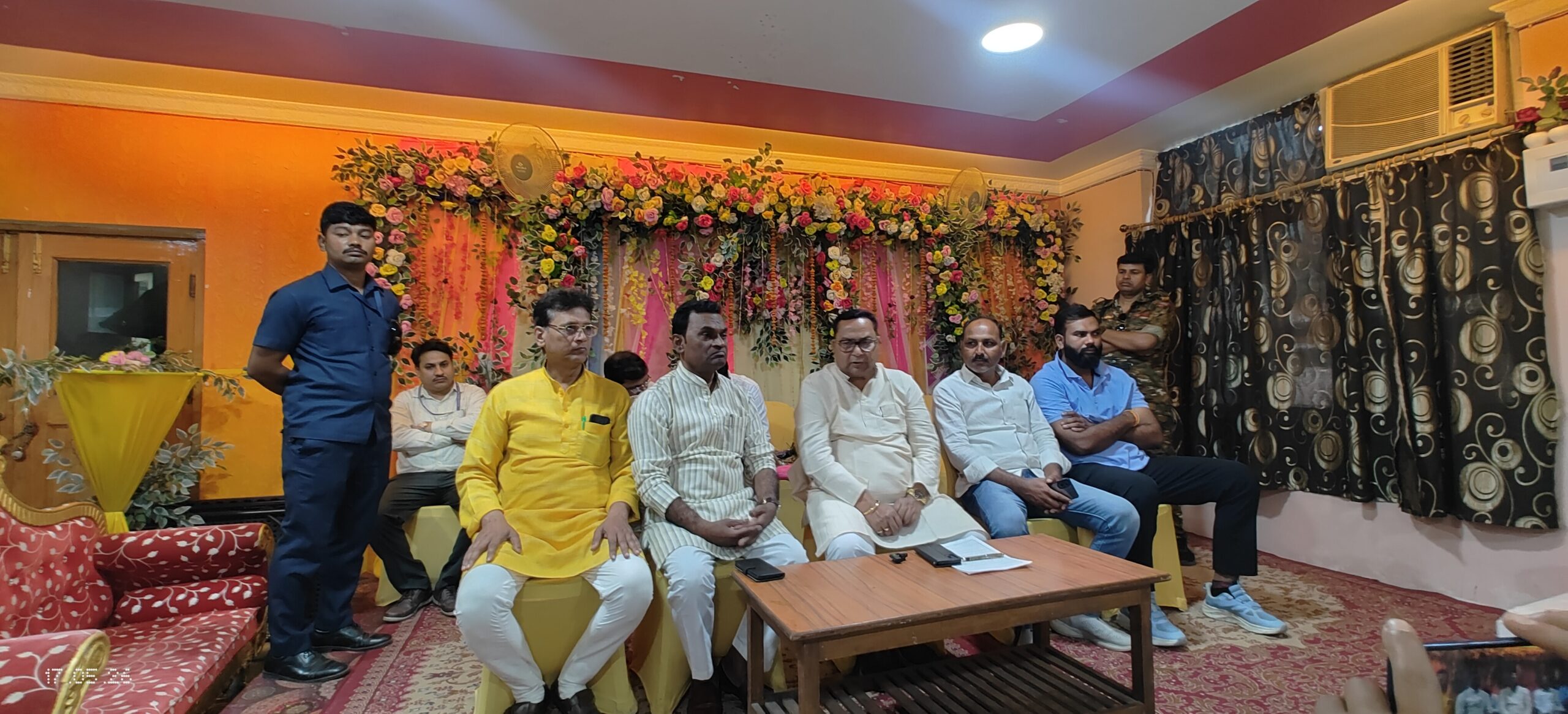 रोहतास की पंचायतों को मिलेंगे आधुनिक भवन, मई अंत तक पूरे होंगे कई प्रोजेक्ट