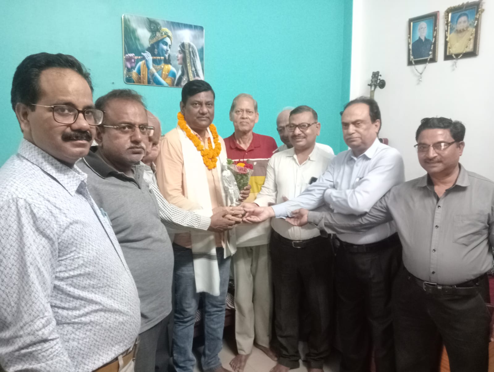 अंतरराष्ट्रीय साहित्य सम्मान से सम्मानित हुए अरविंद चित्रांश, कायस्थ महासभा ने किया अभिनंदन