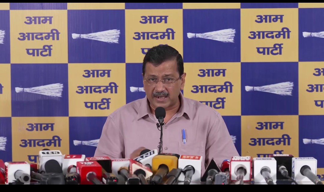 E20 पेट्रोल पर केजरीवाल ने उठाए सवाल, 29 ऑटो कंपनियों से मांगा लिखित जवाब