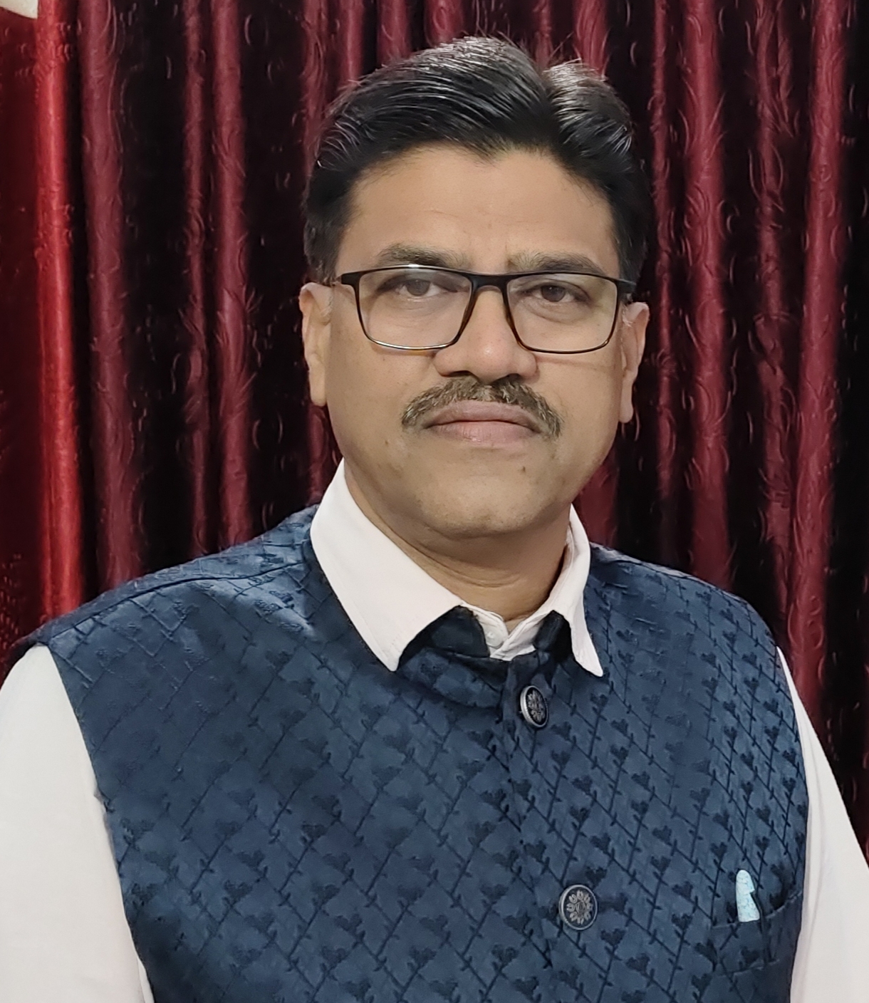 सत्य निकेतन नहीं, सत्ता-सरकार की इमारत गिरी