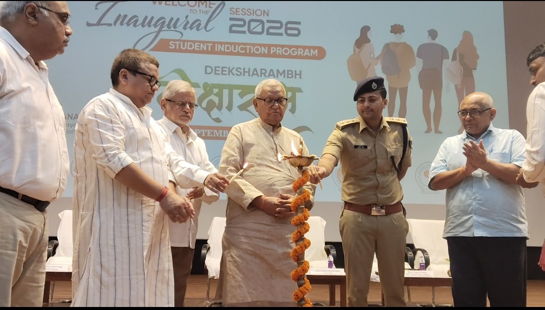 नए विद्यार्थियों ने शुरू की उच्च शिक्षा की नई यात्रा, जीएनएसयू में दीक्षारम्भ का समापन