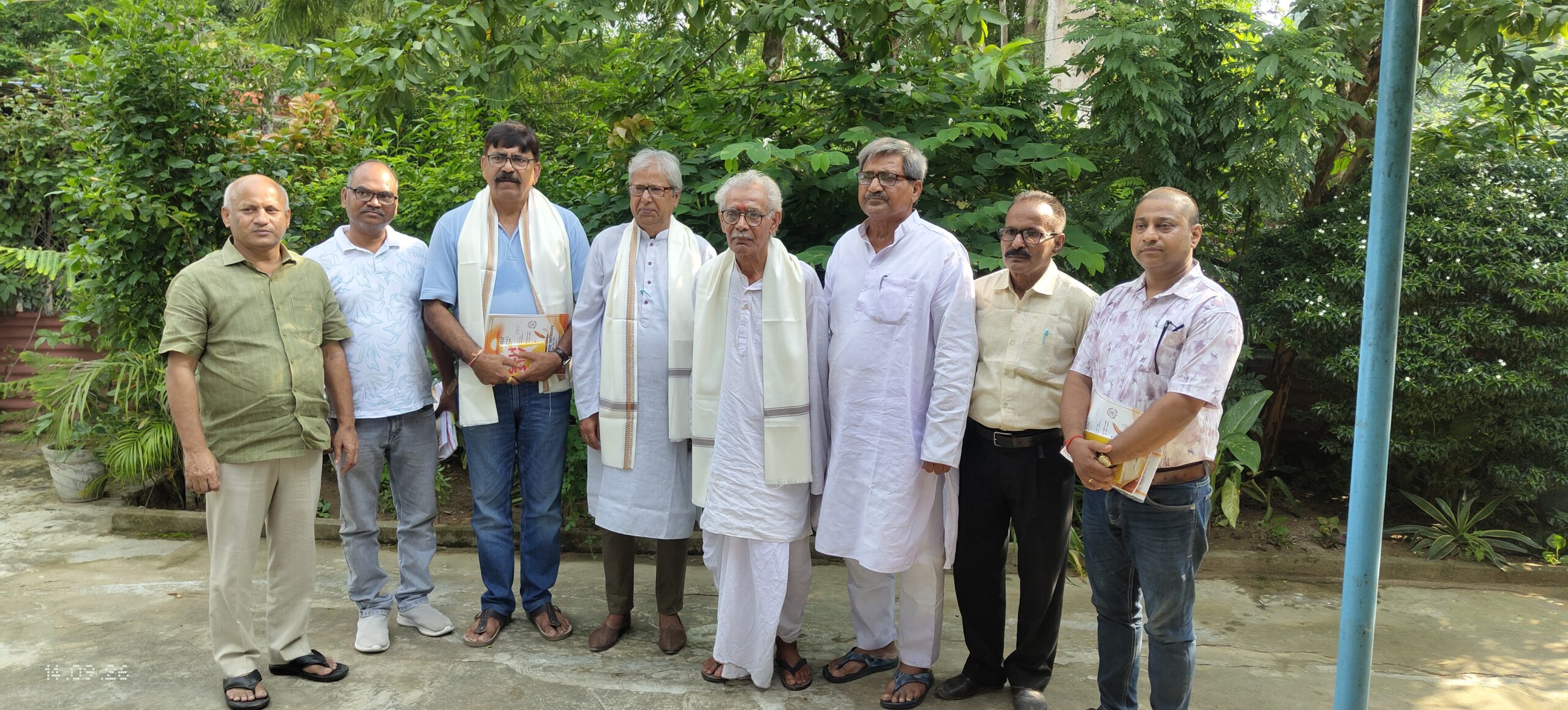 हिंदी दिवस पर कविता पाठ के साथ हिंदी की उपलब्धि और चुनौतियों पर चर्चा