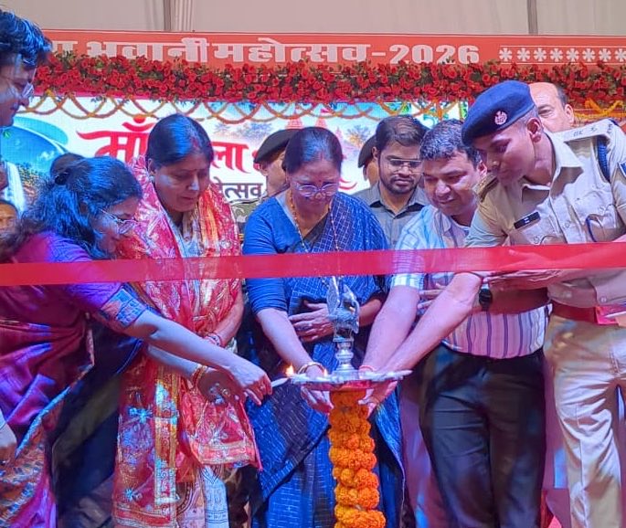 तुतला भवानी महोत्सव में सुरों और भक्ति का संगम, कल्पना पटवारी ने बांधा समां